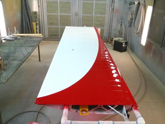 Left wing is totally painted now in Aerothane.